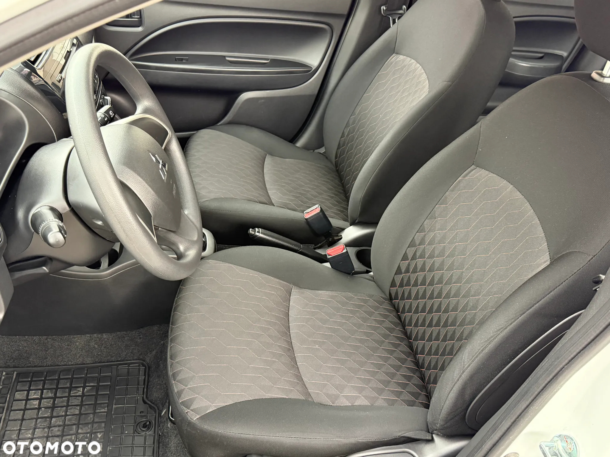 Mitsubishi Space Star 1.2 Inform Plus - 15