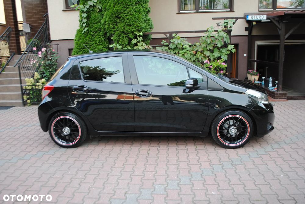 Toyota Yaris 1.0 Premium - 5