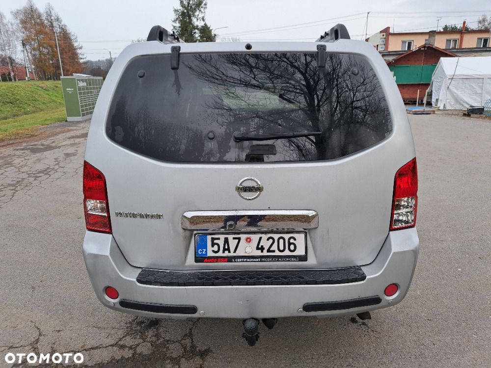 Nissan Pathfinder - 6