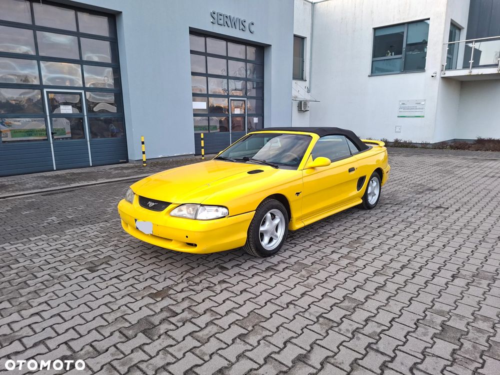 Ford Mustang - 16