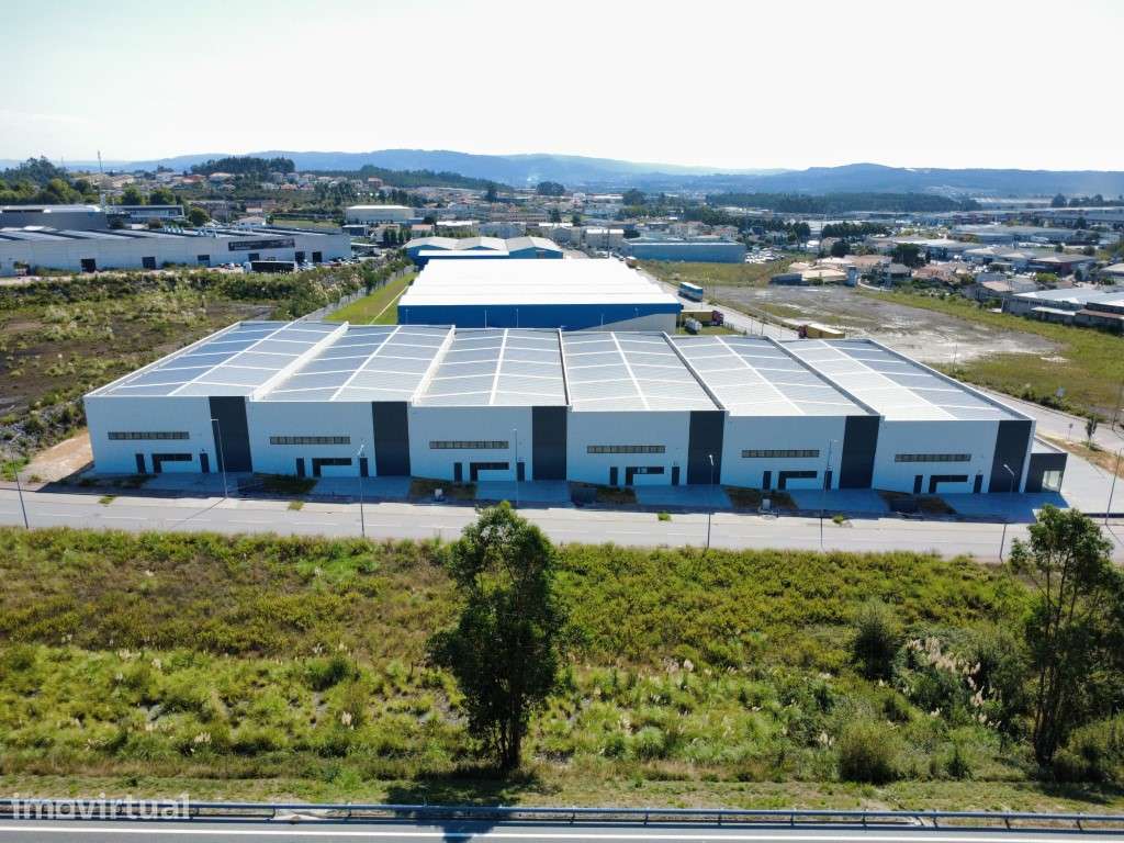 Armazém 507 m² (Novo) | Zona Industrial com Acesso A7 - Grande imagem: 2/10