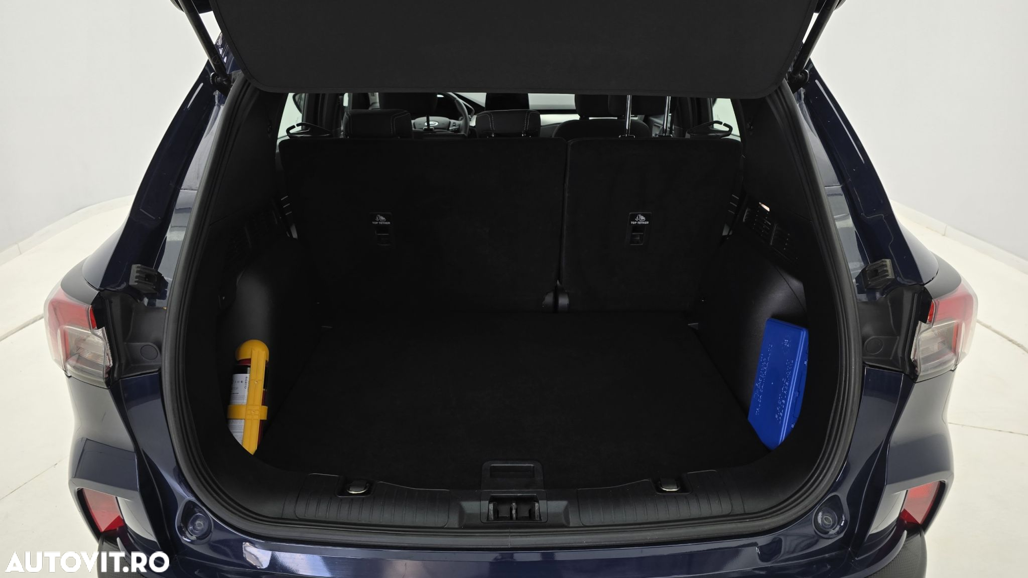 Ford Kuga - 25