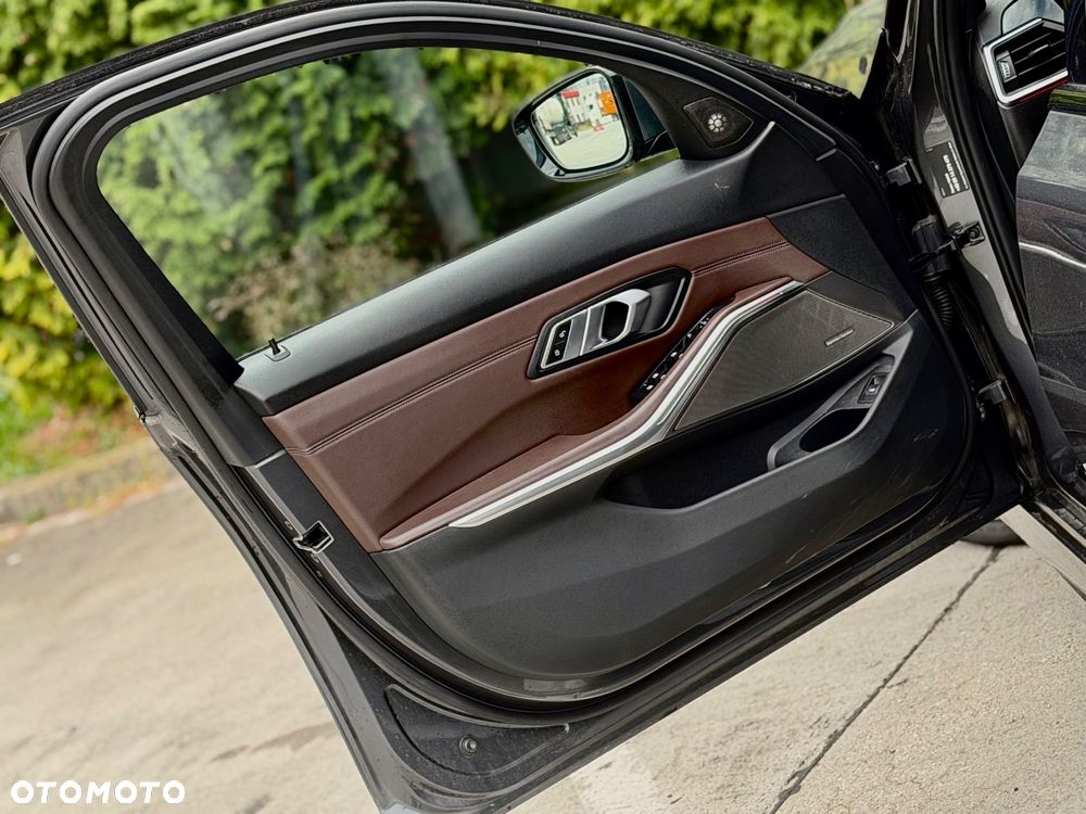 BMW Seria 3 320d mHEV M Sport - 21