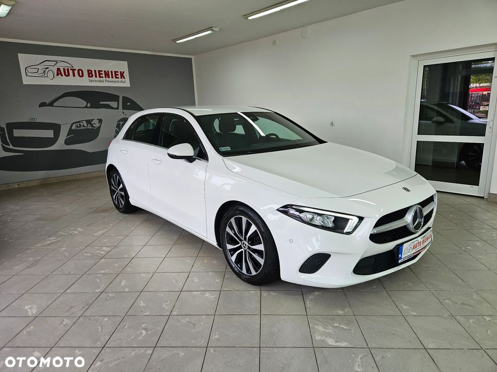 Mercedes-Benz Klasa A 180 d AMG Line 8G-DCT - 3