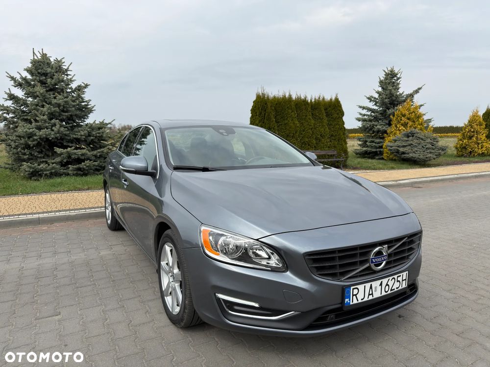 Volvo S60 2.5 T5 AWD - 1