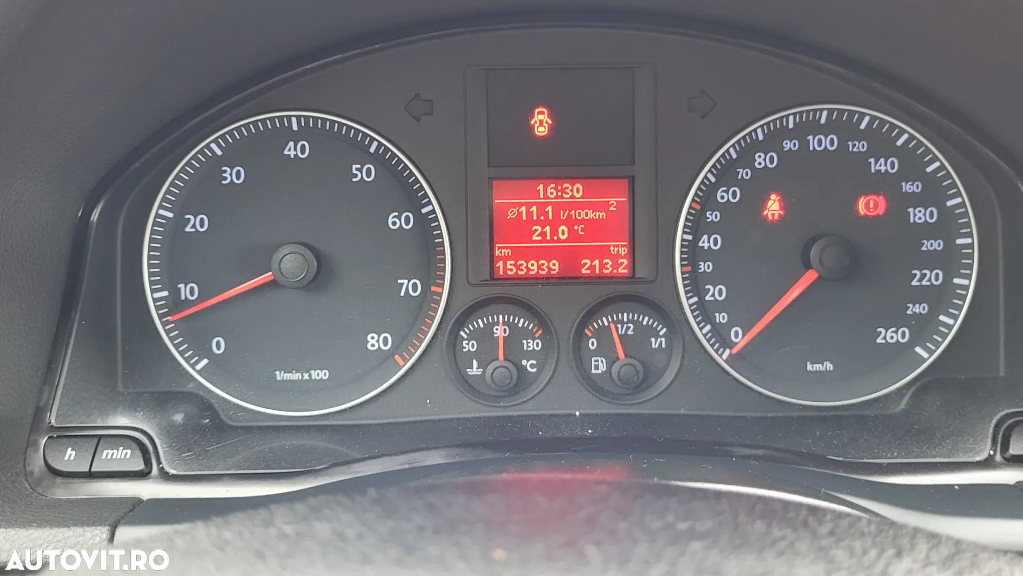 Volkswagen Golf - 11