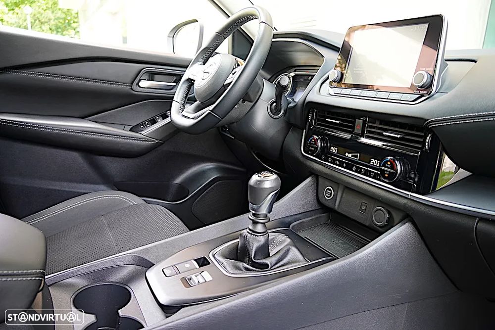 Nissan Qashqai 1.3 DIG-T Acenta - 24