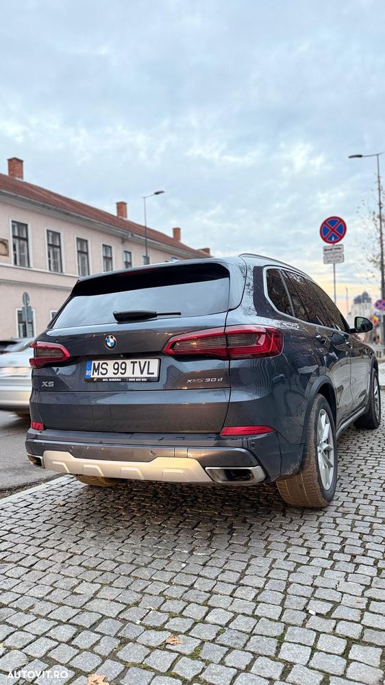 BMW X5 xDrive30d xLine - 7