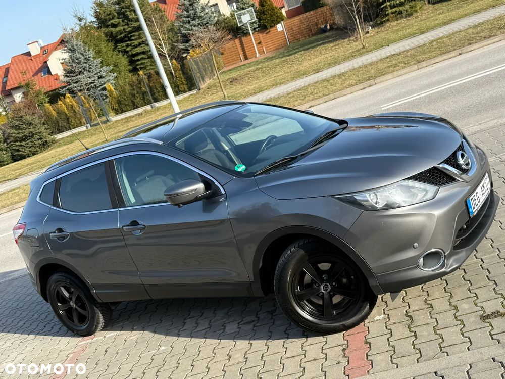 Nissan Qashqai 1.5 dCi TEKNA - 11