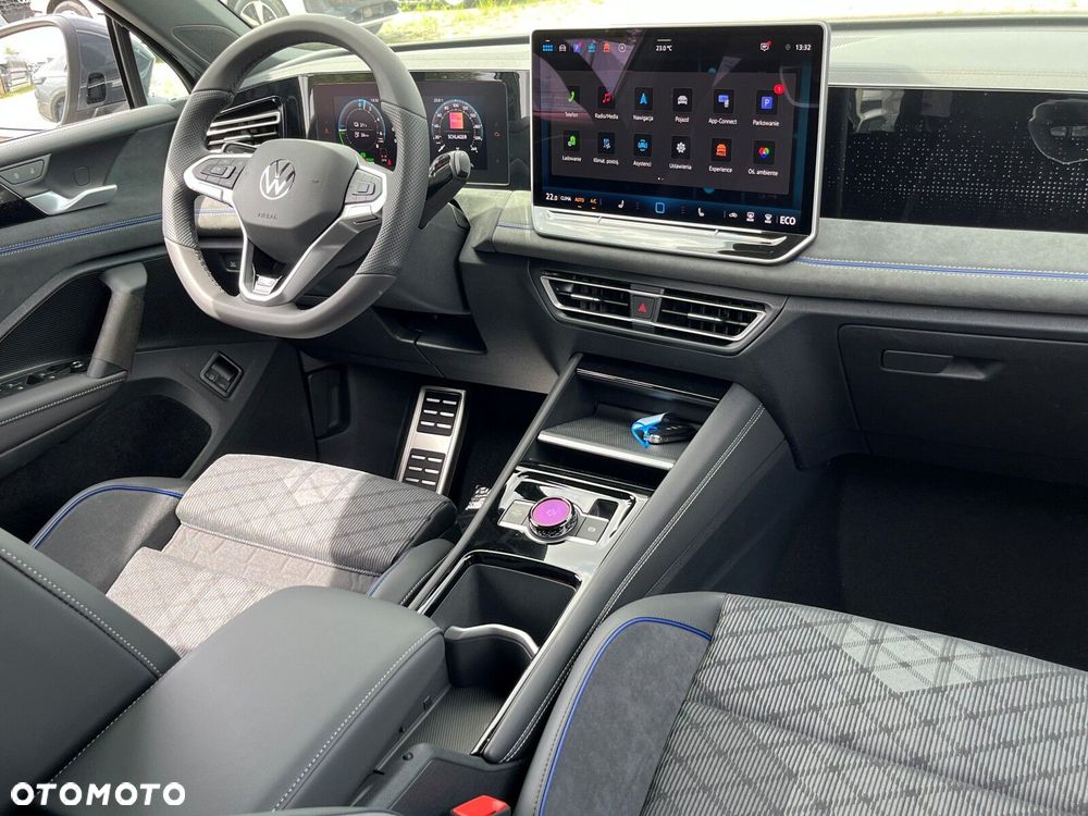 Volkswagen Tiguan - 8