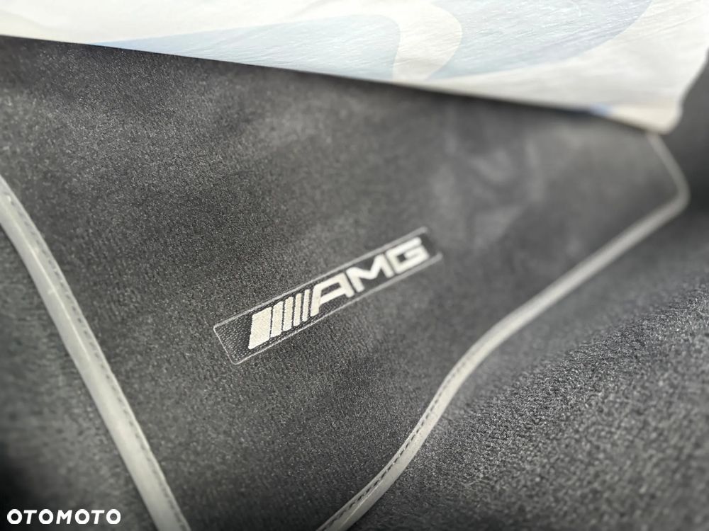 Mercedes-Benz GLC 220 d 4Matic 9G-TRONIC AMG Line - 37