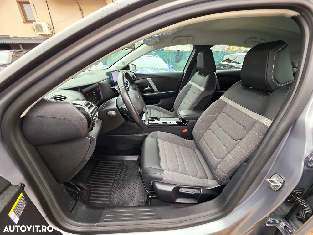 Citroën C4 PureTech 130 Stop&Start EAT8 SHINE - 22