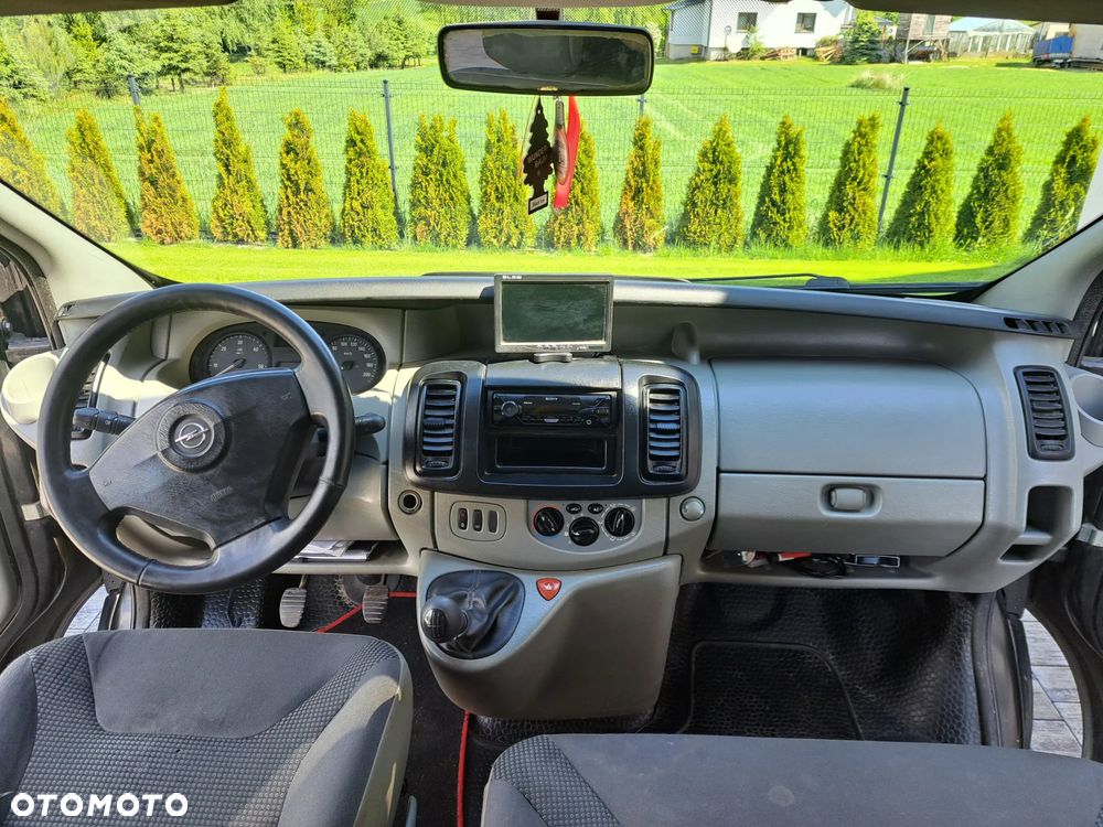 Opel Vivaro L2H1 2.9t - 11