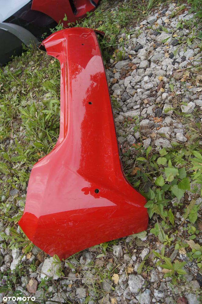 ZDERZAK TYŁ TYLNY TOYOTA YARIS 3 III LIFT 14- - 2