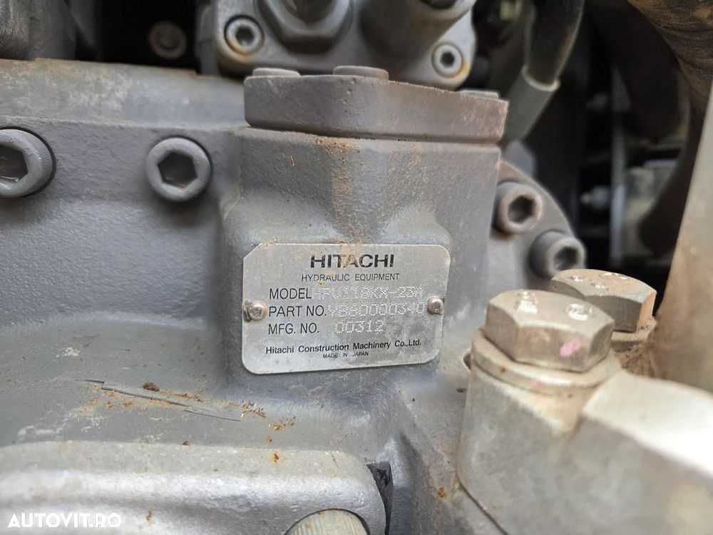 Hitachi GRAIFER deschidere 1,5m pe SENILE, cabina INALTIBILA, Masa operationala 20,3tone, LANT NOU, PAPUCI NOI, Gresare automata, Camera spate, 2017, 8.575h, cupla rapida, motor Isuzu 174CP, 3 pompe HITACHI, posibilitate leasing, STARE FOARTE BUNA-89.900 EUR - 23