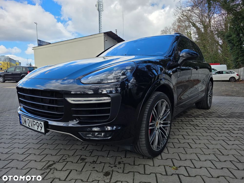 Porsche Cayenne - 4