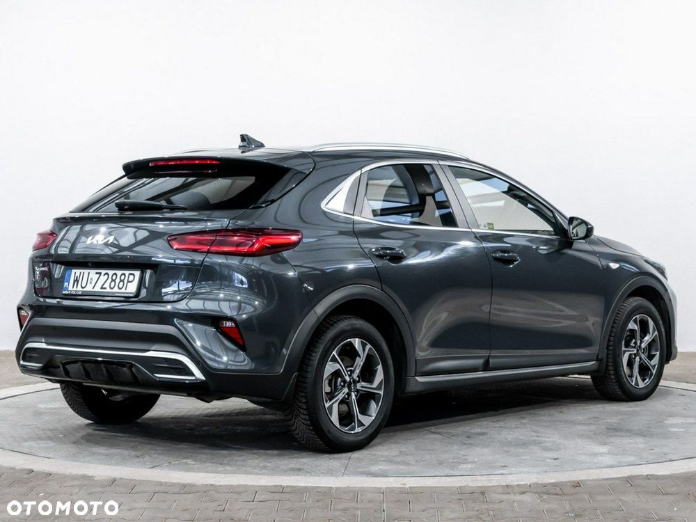 Kia XCeed 1.5 T-GDI M - 3