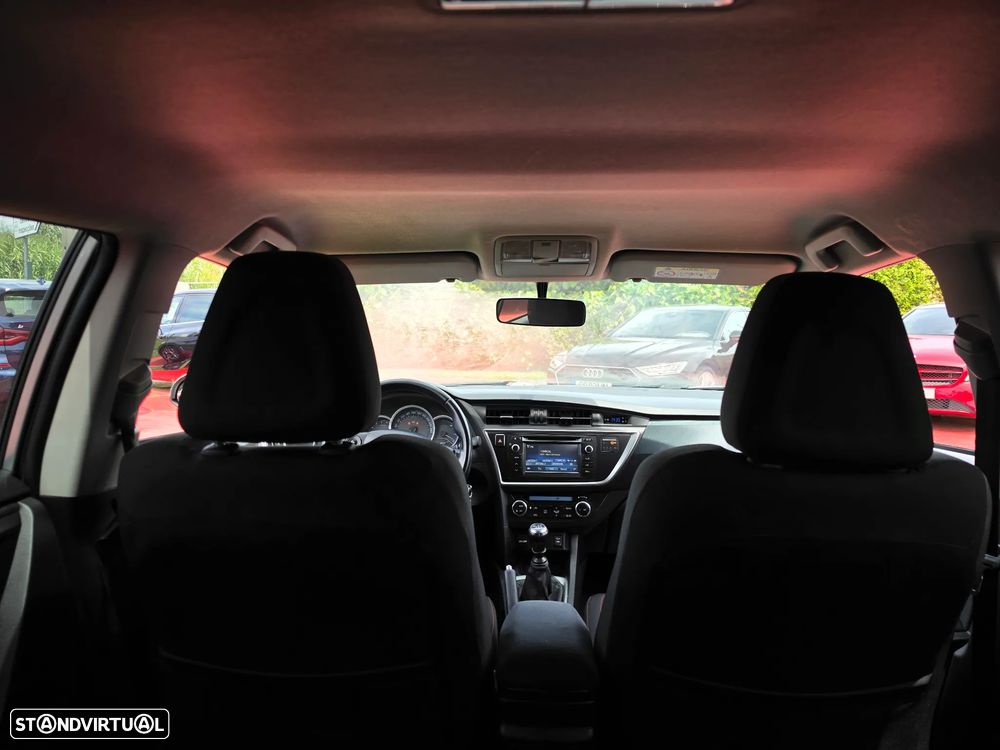 Toyota Auris 1.4 D-4D Comfort - 7