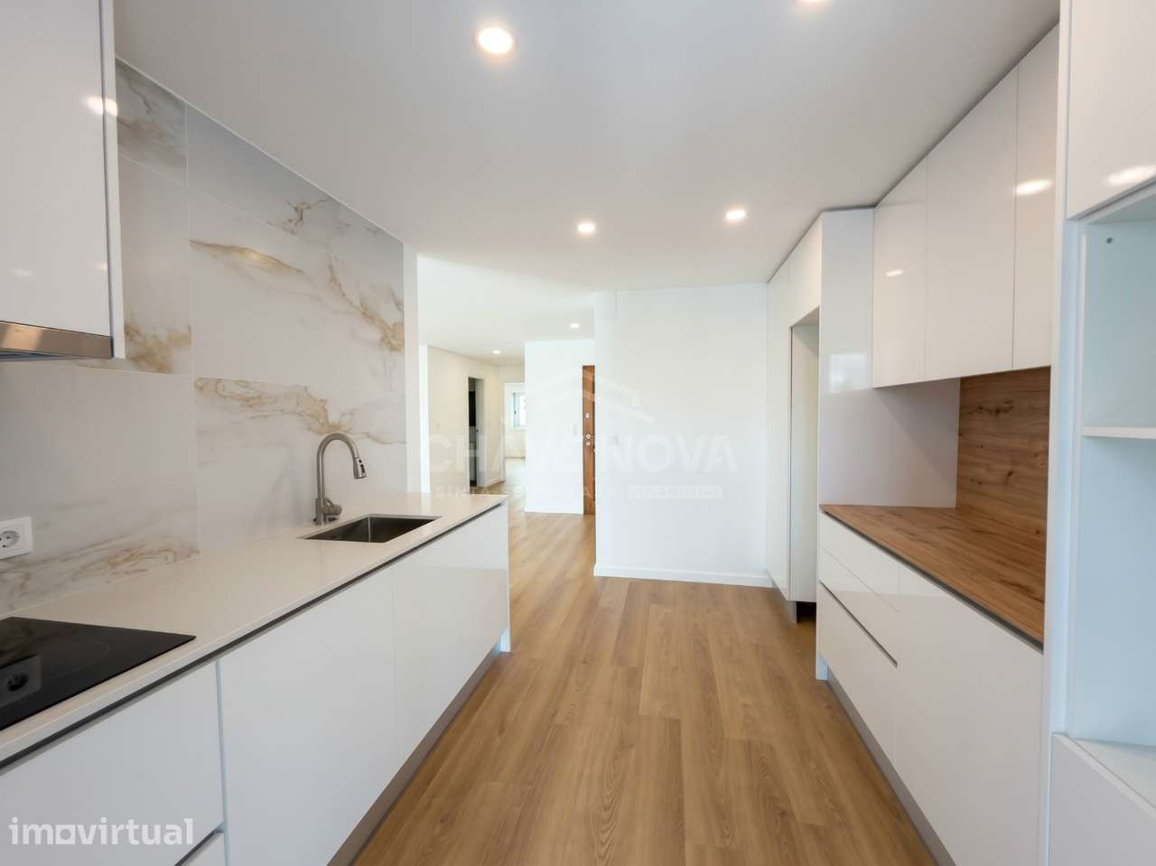 T2 Renovado c/ Garagem Box em Cedofeita - Grande imagem: 5/28