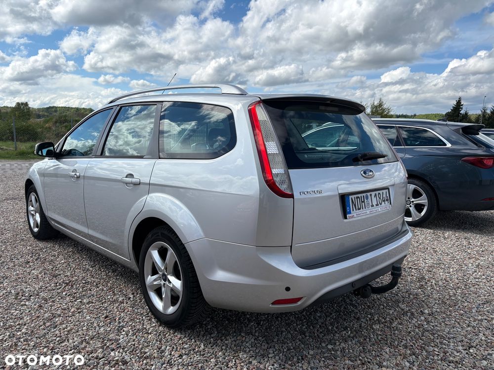 Ford Focus 1.6 16V Style+ - 3