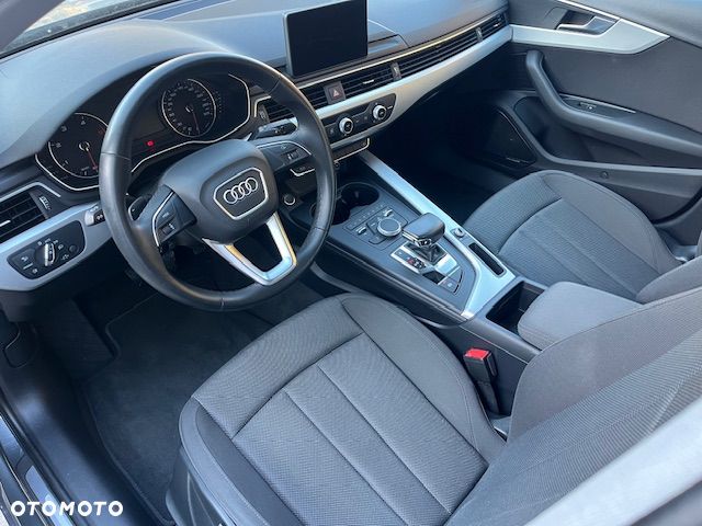 Audi A4 Limousine - 7