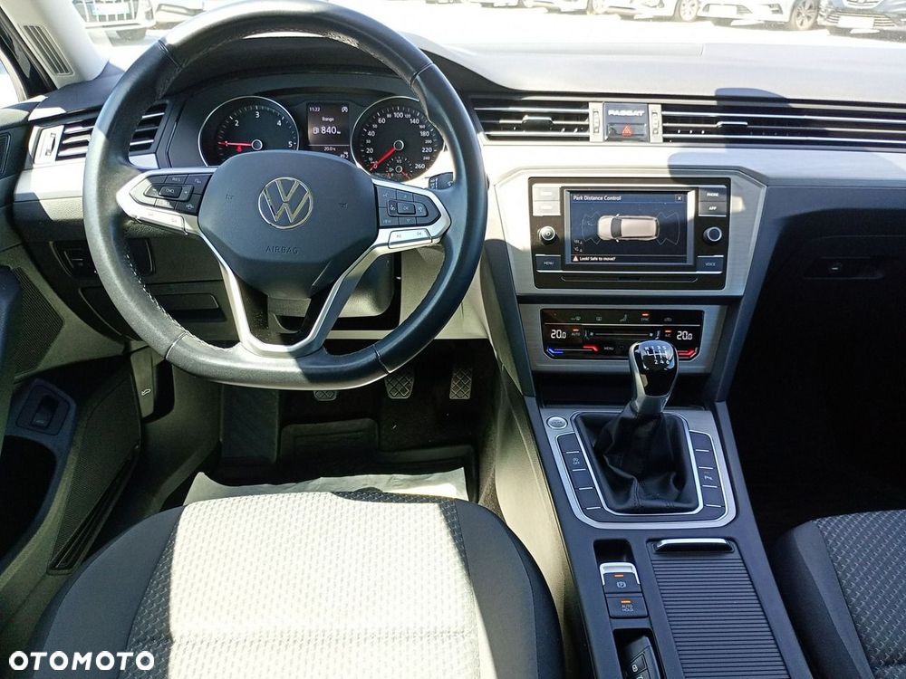 Volkswagen Passat Variant 2.0 TDI EVO Essence - 11