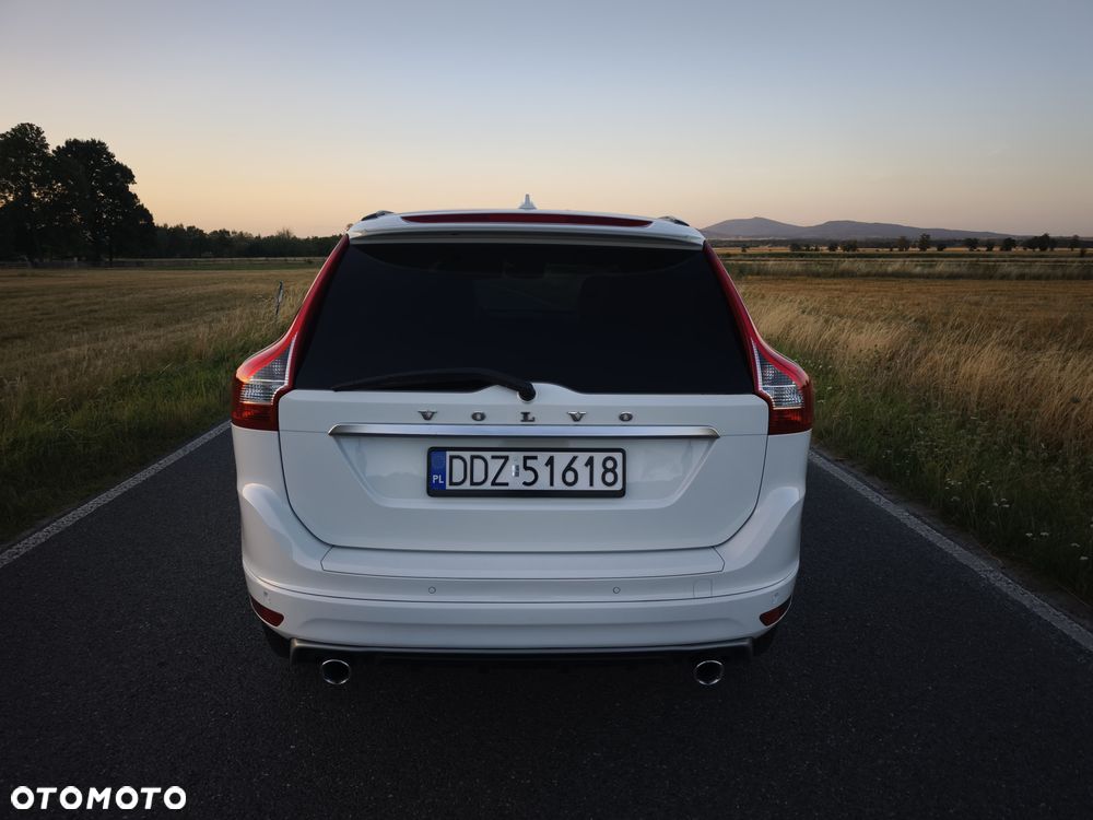 Volvo XC 60 D4 Geartronic Summum - 9
