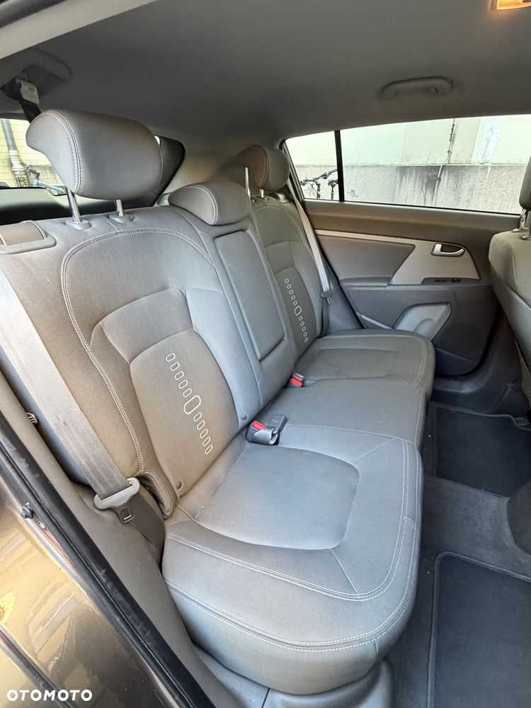 Kia Sportage - 16