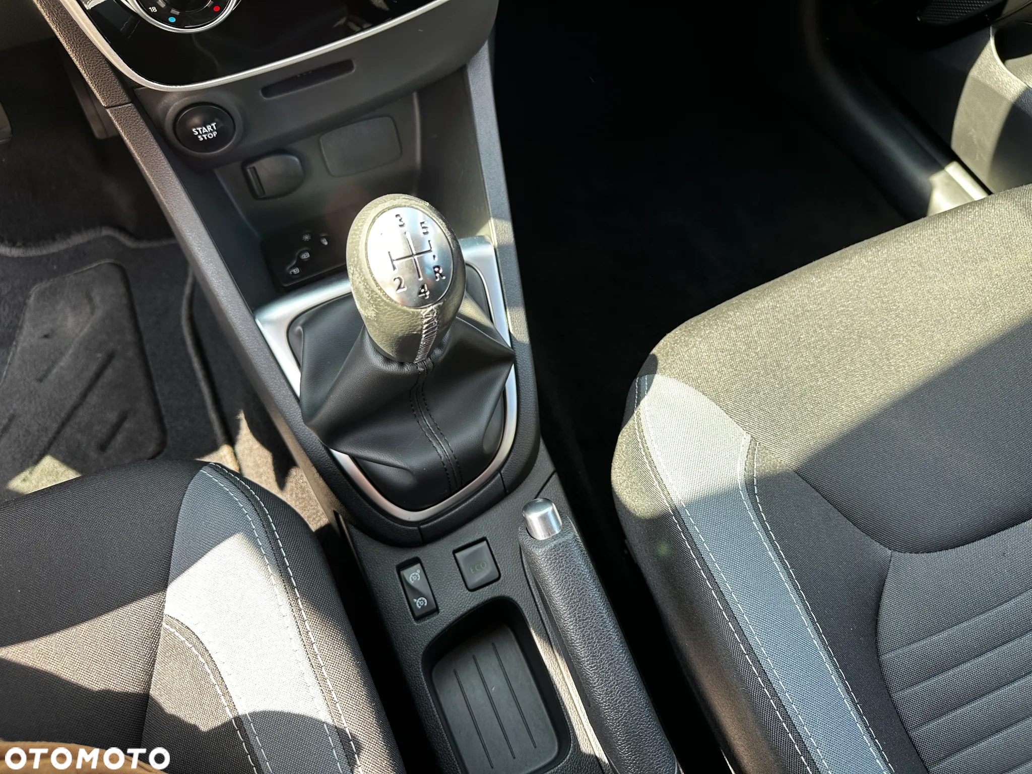 Renault Clio - 16