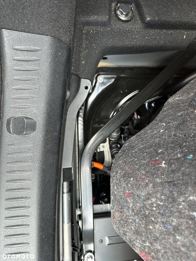 Mercedes-Benz Klasa E 300 de Business Edition - 25