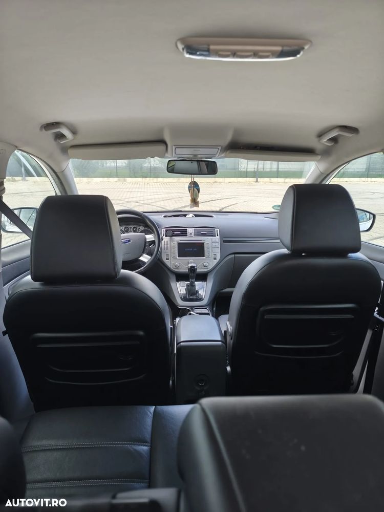 Ford Kuga 2.0 TDCi 4WD Powershift Titanium - 16