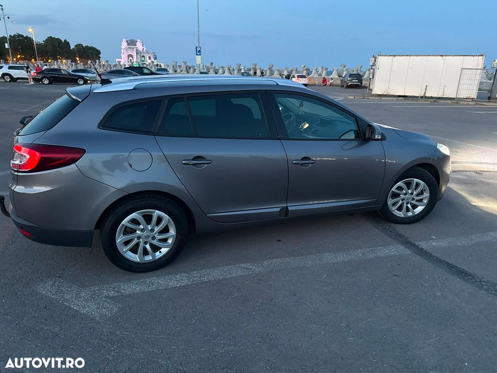 Renault Megane ENERGY dCi 110 Start & Stop Paris - 9