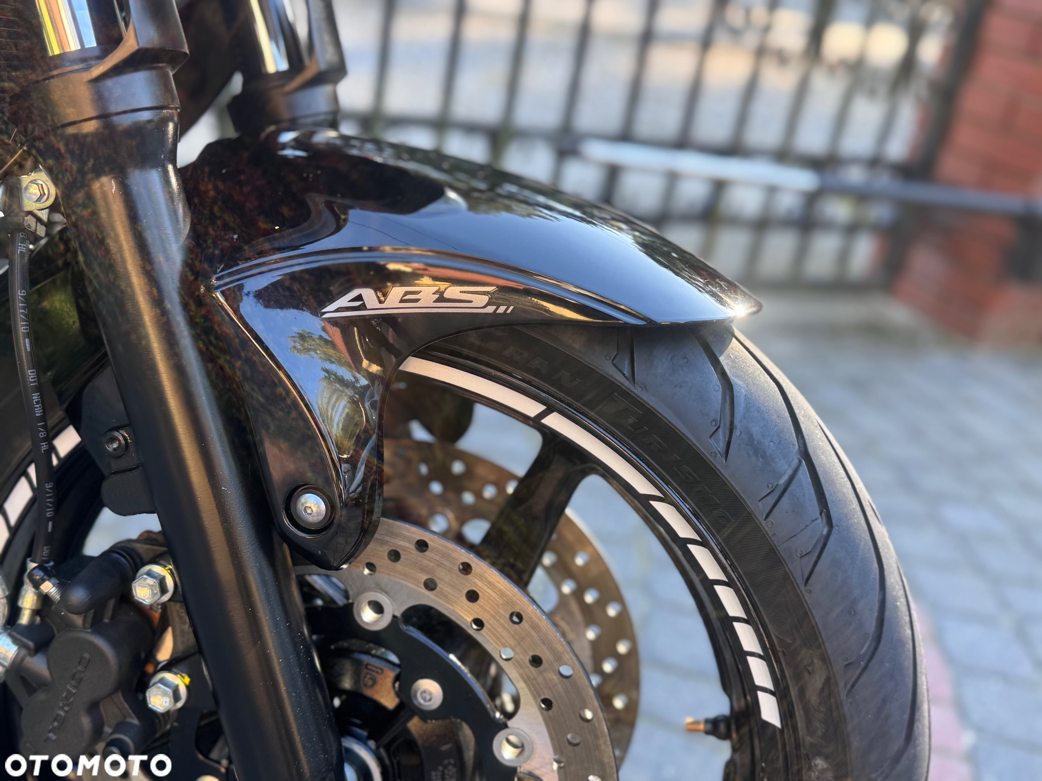 Suzuki Gladius - 25