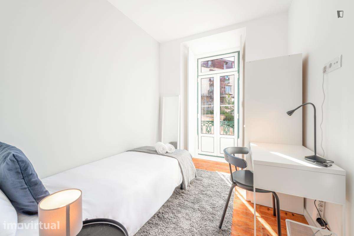Quarto - localizado em Mouraria Lisbon - Grande imagem: 3/16