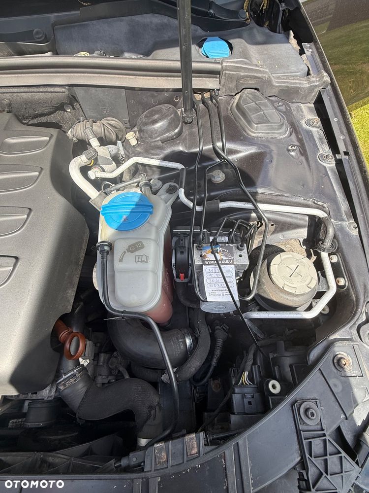 Audi A4 Avant 2.0 TDI - 14