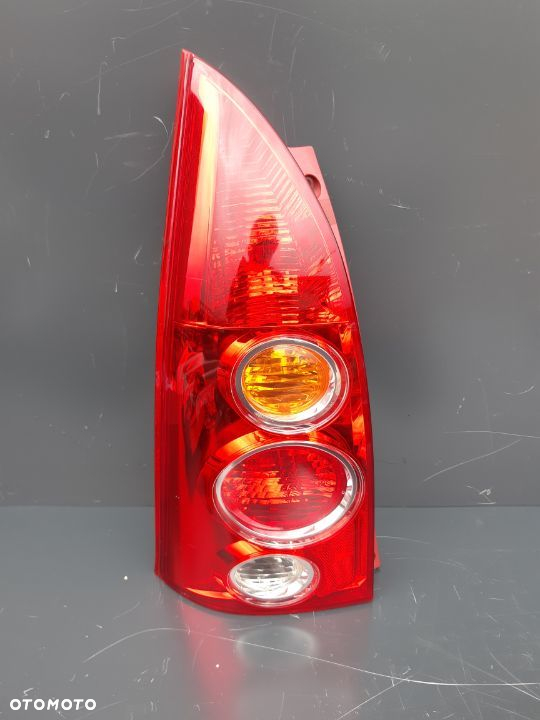 Lampa tylna lewa Mazda Premacy Lift 01-05r.