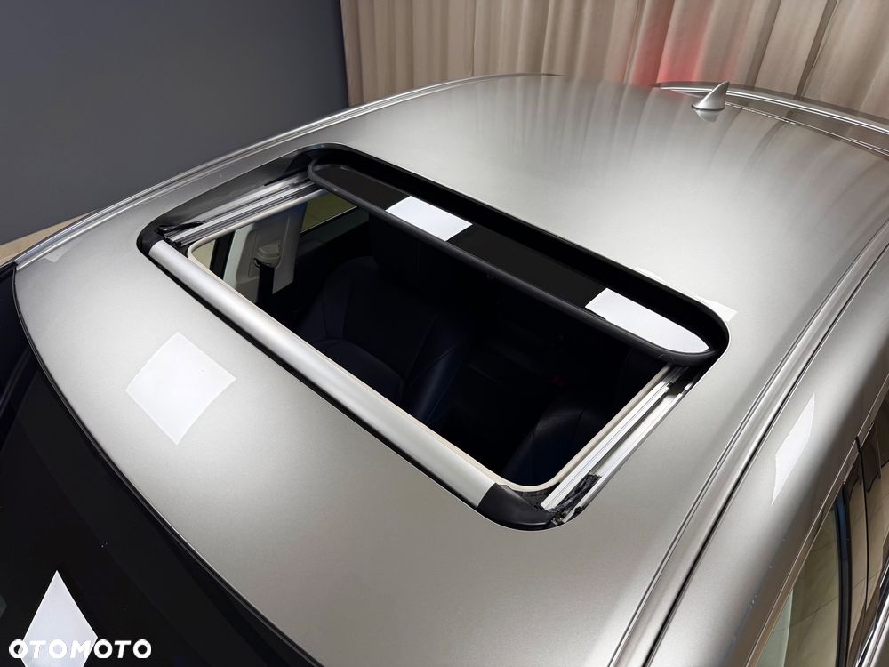 Lexus ES 300h Business Edition + - 30