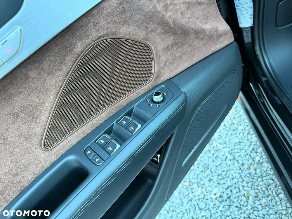 Audi A8 4.0 TFSI L Quattro - 14