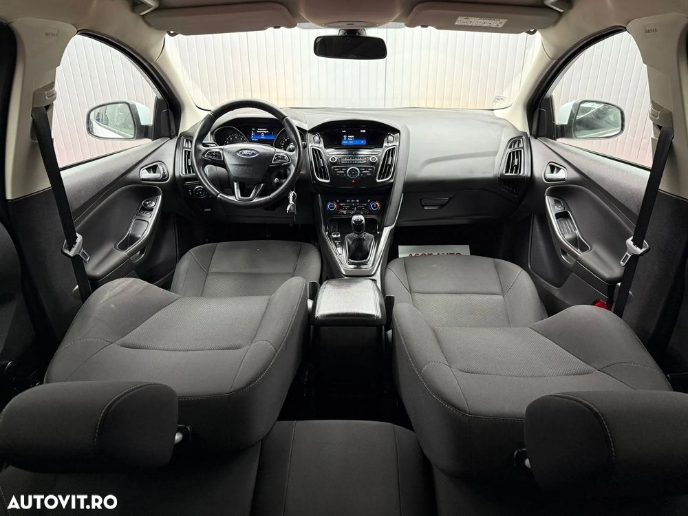 Ford Focus - 4