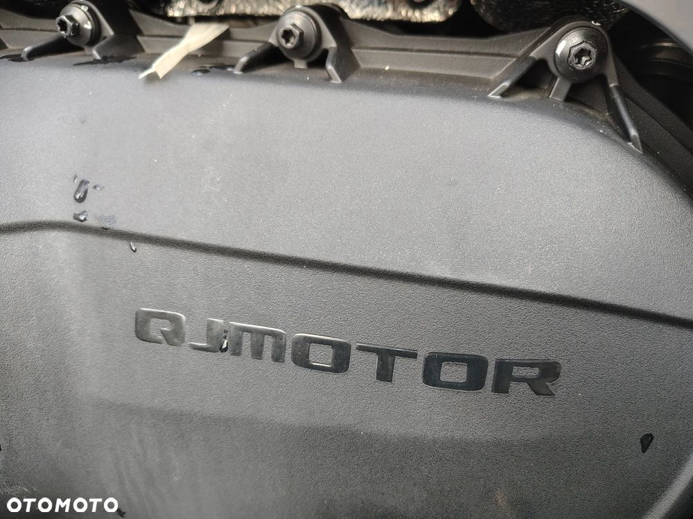 QJMOTOR SFA 1000 - 23