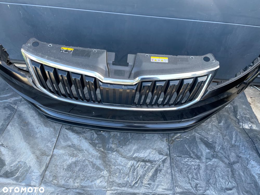 SKODA KAROQ zderzak przód kompletny LF9R kompletny - 3