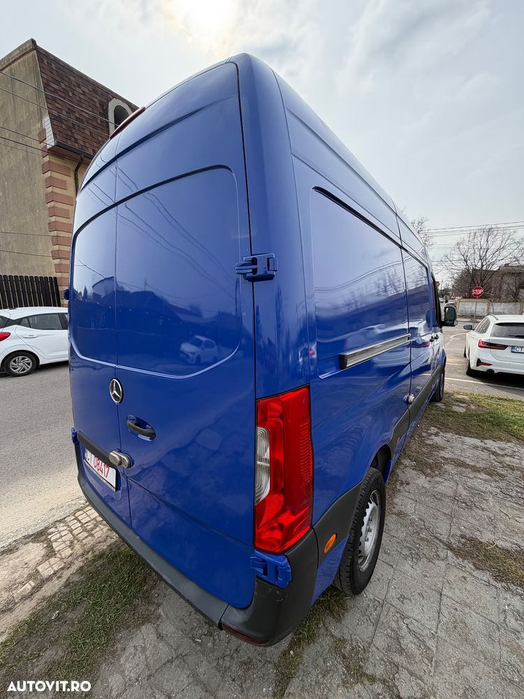 Mercedes-Benz Sprinter - 6