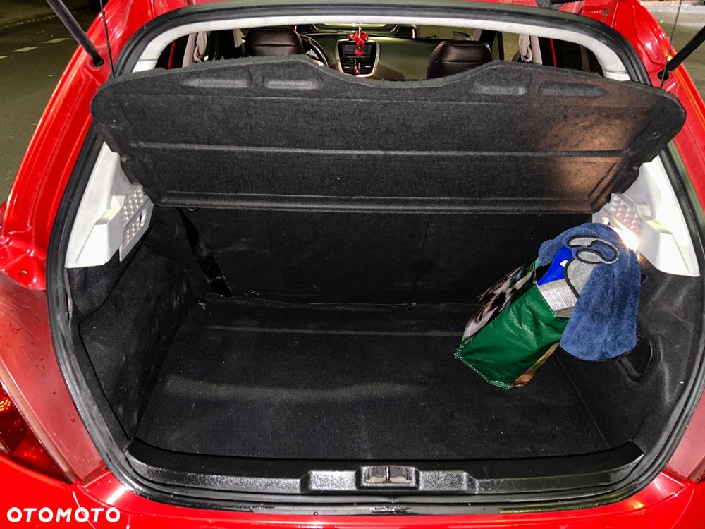 Peugeot 207 1.6 HDi Sporty - 11