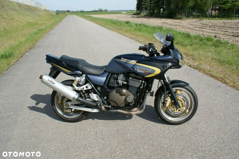 Kawasaki ZRX - 10