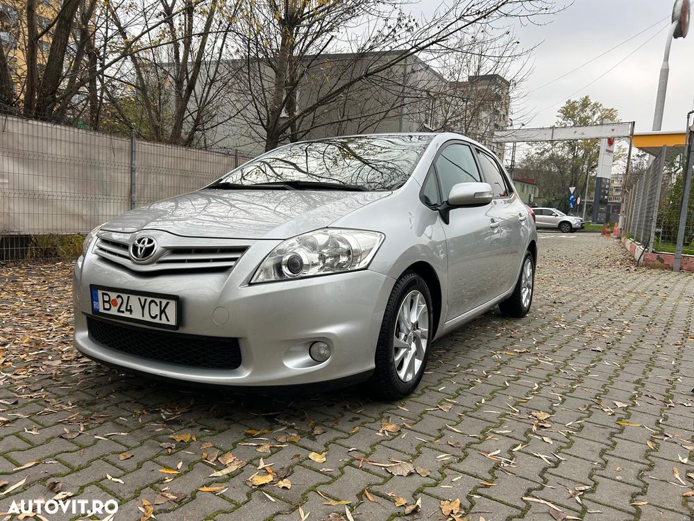 Toyota Auris - 2