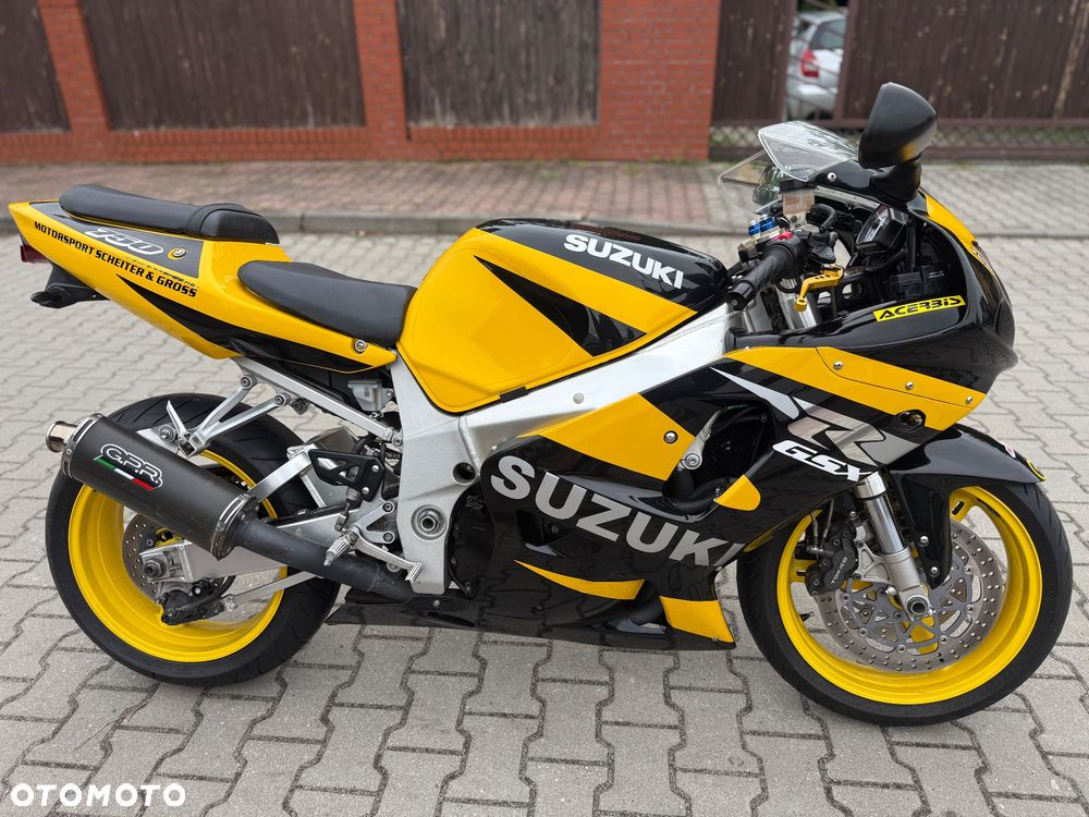 Suzuki GSX-R - 4