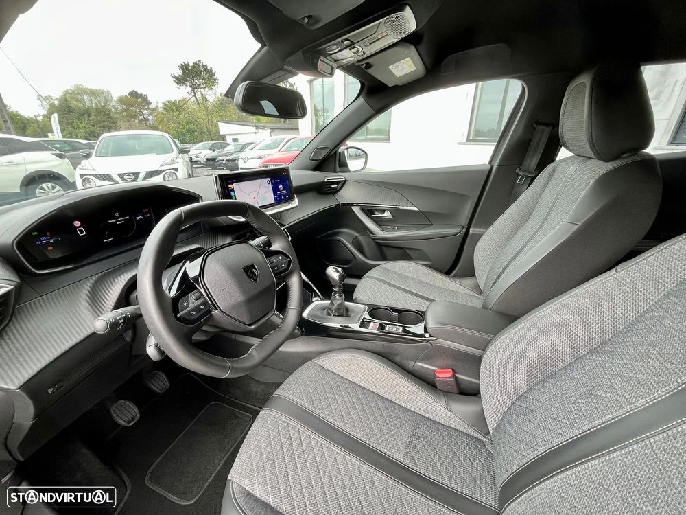 Peugeot 2008 1.2 PureTech Allure - 10