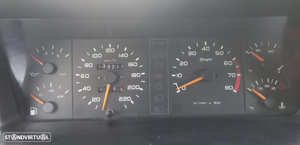 Peugeot 205 Cabrio - 19