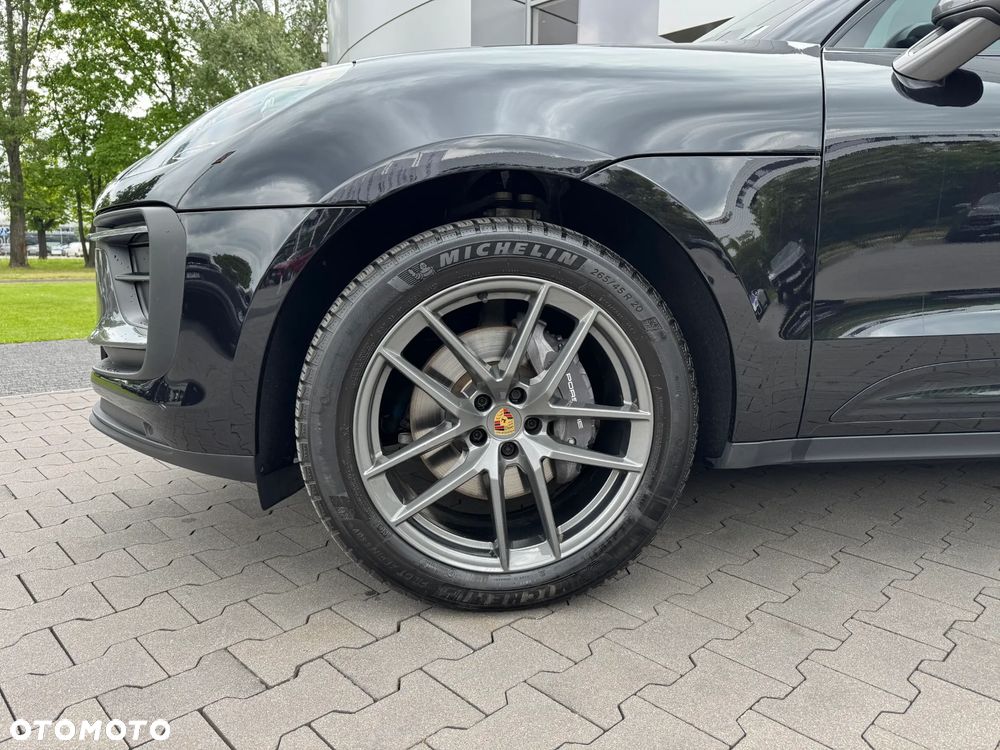 Porsche Macan T - 24