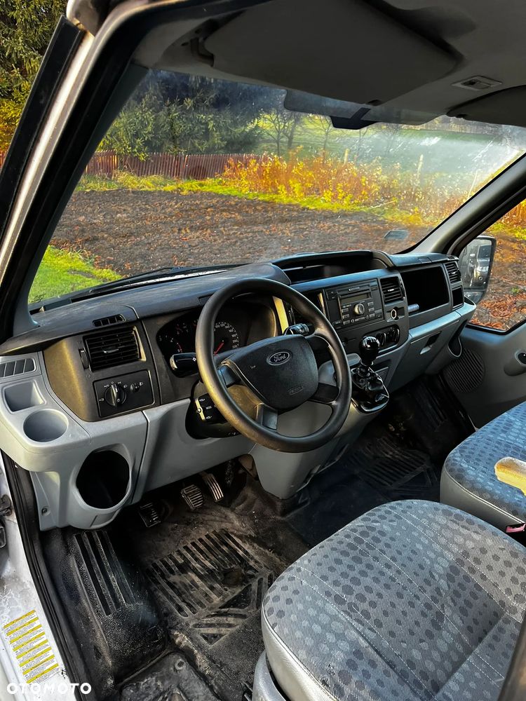 Ford Transit - 11